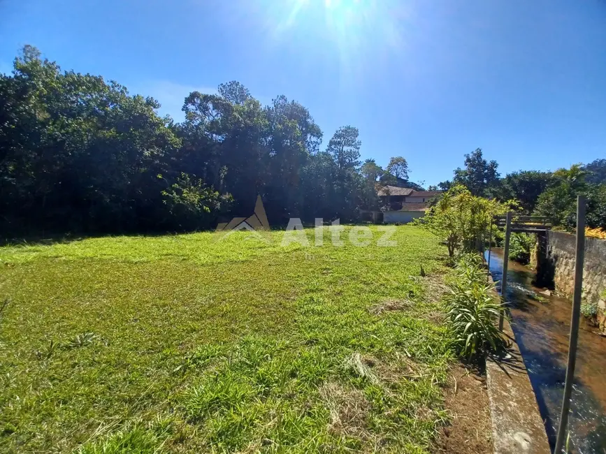 Foto 2 de Terreno / Lote à venda, 650m2 em Albuquerque, Teresopolis - RJ