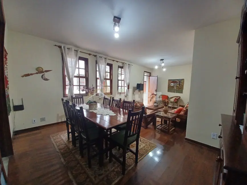 Foto 4 de Casa de Condomínio com 3 quartos à venda, 125m2 em Alto, Teresopolis - RJ