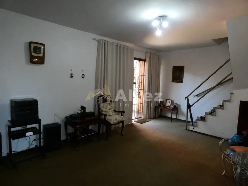 Foto 1 de Casa de Condomínio com 5 quartos à venda, 300m2 em Teresopolis - RJ