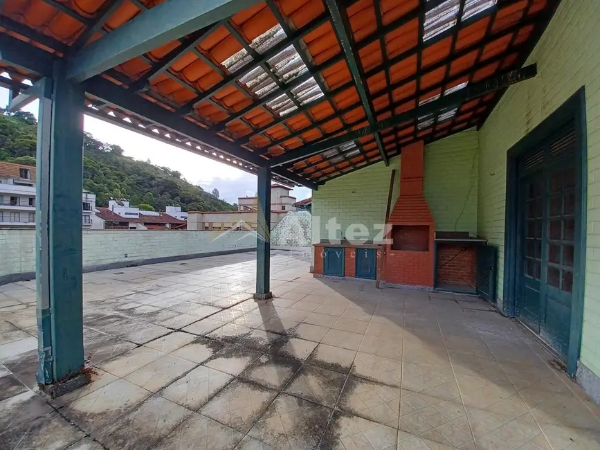 Foto 6 de Apartamento com 3 quartos à venda, 234m2 em Várzea, Teresopolis - RJ