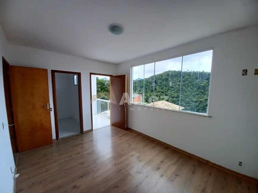 Foto 7 de Casa de Condomínio com 4 quartos à venda, 172m2 em Albuquerque, Teresopolis - RJ