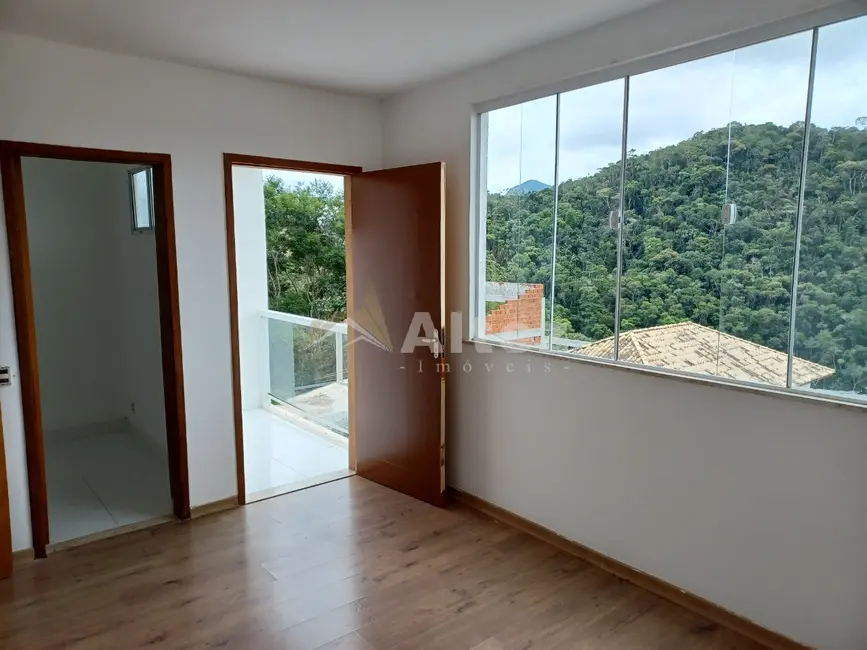Foto 8 de Casa de Condomínio com 4 quartos à venda, 172m2 em Albuquerque, Teresopolis - RJ