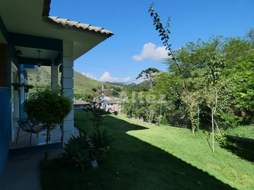 Foto 2 de Casa de Condomínio com 4 quartos à venda, 415m2 em Vargem Grande, Teresopolis - RJ