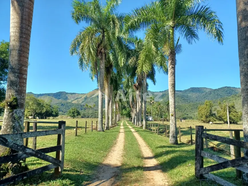 Foto 1 de Fazenda / Haras com 8 quartos à venda, 6000000m2 em Silva Jardim - RJ