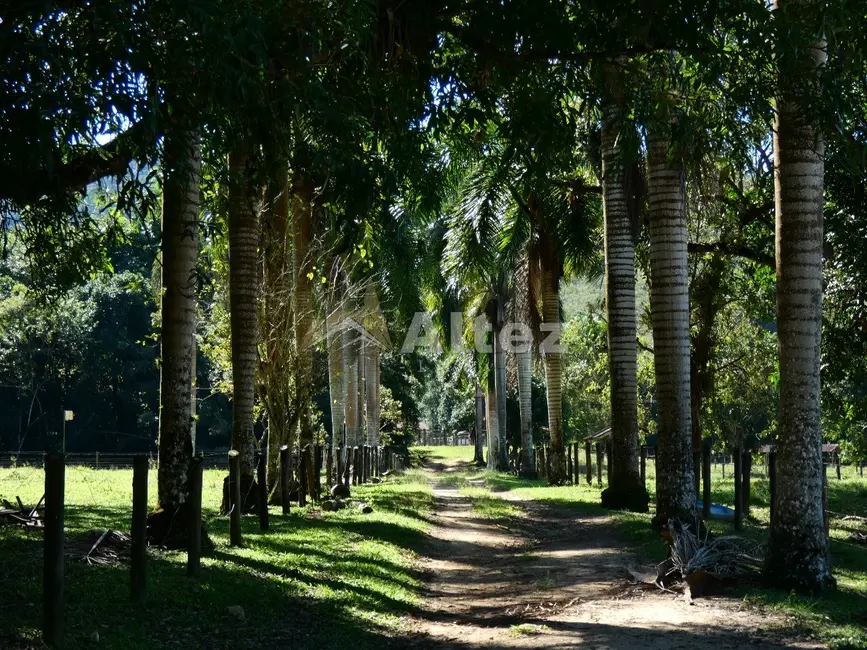 Foto 2 de Fazenda / Haras com 8 quartos à venda, 6000000m2 em Silva Jardim - RJ