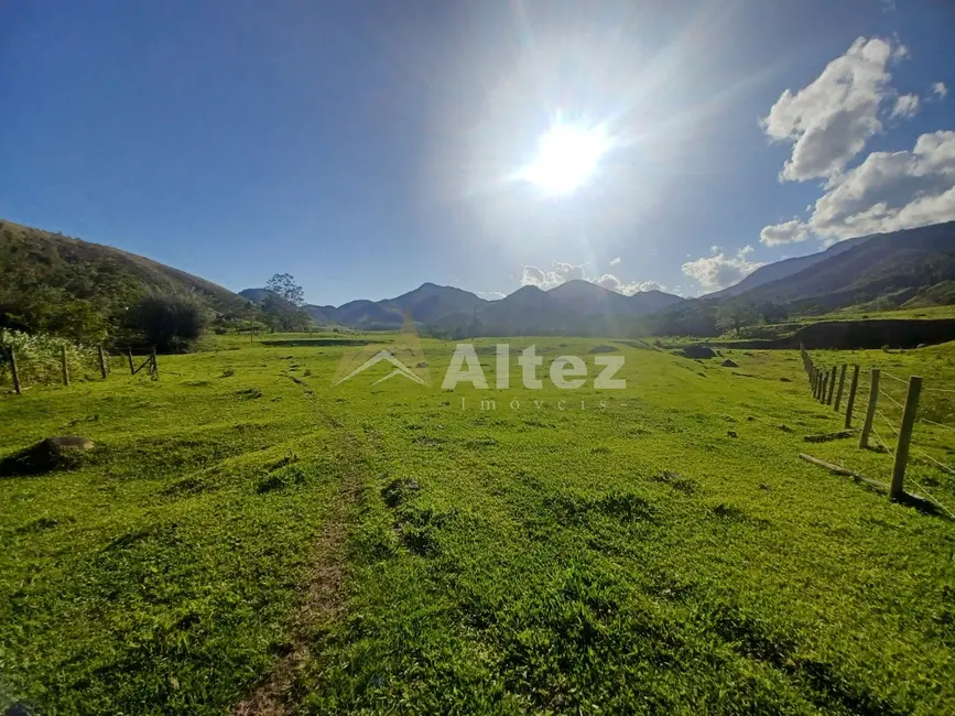 Foto 2 de Fazenda / Haras com 2 quartos à venda, 14762000m2 em Aldeia Velha, Silva Jardim - RJ