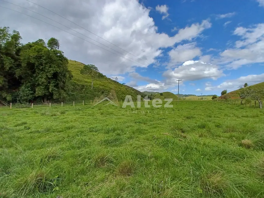 Foto 1 de Fazenda / Haras com 2 quartos à venda, 14762000m2 em Aldeia Velha, Silva Jardim - RJ