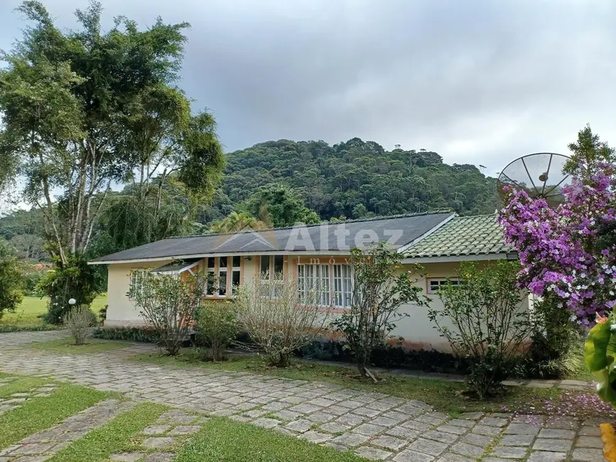 Casa com 4 quartos à venda, 11733m2 em Albuquerque, Teresopolis - RJ - imagem 8 Foto 8 de Casa com 4 quartos à venda, 11733m2 em Albuquerque, Teresopolis - RJ