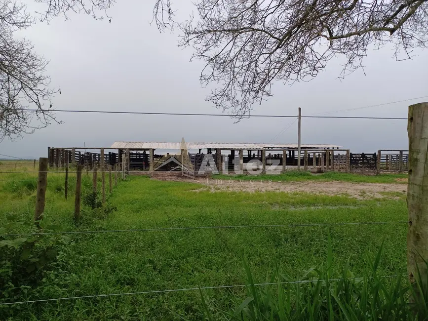 Foto 2 de Fazenda / Haras com 2 quartos à venda, 8470000m2 em Cadetes Fabres, Guapimirim - RJ