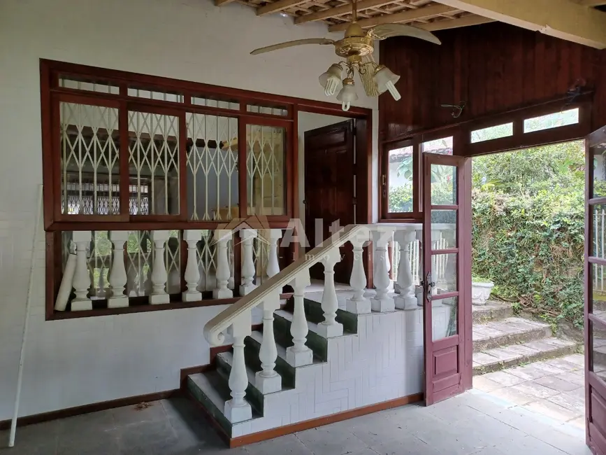 Casa de Condomínio com 4 quartos à venda, 1290m2 em Corujas, Guapimirim - RJ - imagem 6 Foto 6 de Casa de Condomínio com 4 quartos à venda, 1290m2 em Corujas, Guapimirim - RJ