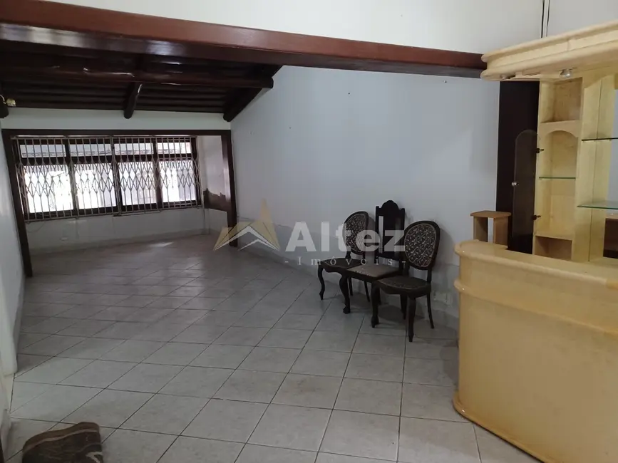 Casa de Condomínio com 4 quartos à venda, 1290m2 em Corujas, Guapimirim - RJ - imagem 8 Foto 8 de Casa de Condomínio com 4 quartos à venda, 1290m2 em Corujas, Guapimirim - RJ