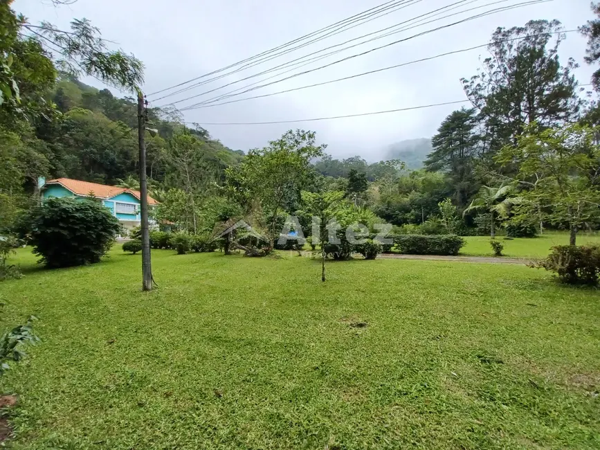 Casa com 3 quartos à venda, 3900m2 em Teresopolis - RJ - imagem 4 Foto 4 de Casa com 3 quartos à venda, 3900m2 em Teresopolis - RJ