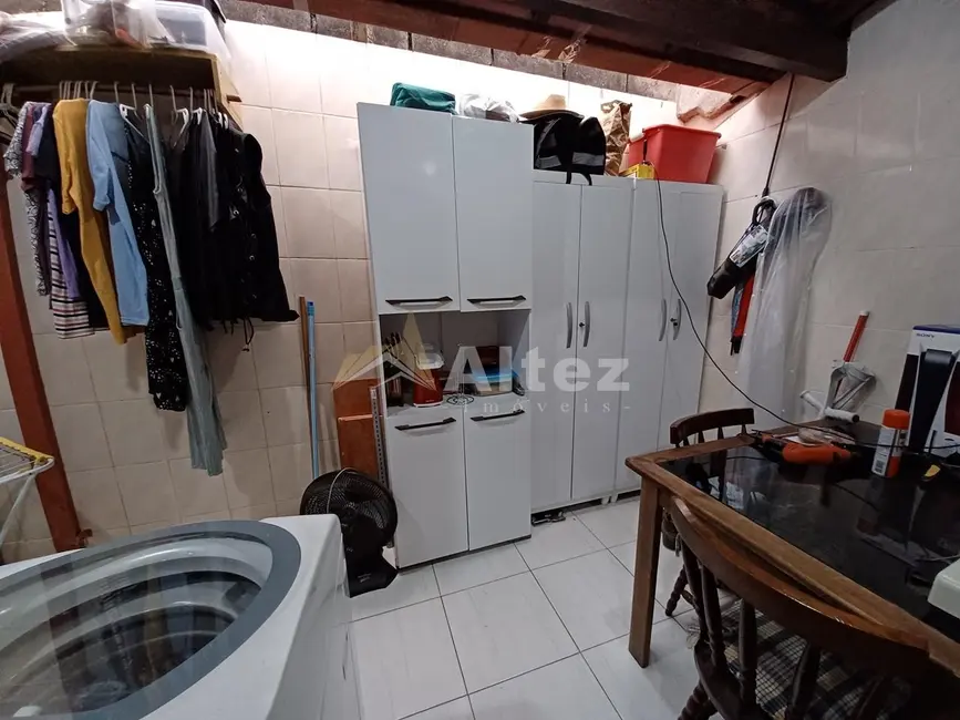Casa de Condomínio com 2 quartos à venda, 76m2 em Parque São Luiz, Teresopolis - RJ - imagem 9 Foto 9 de Casa de Condomínio com 2 quartos à venda, 76m2 em Parque São Luiz, Teresopolis - RJ