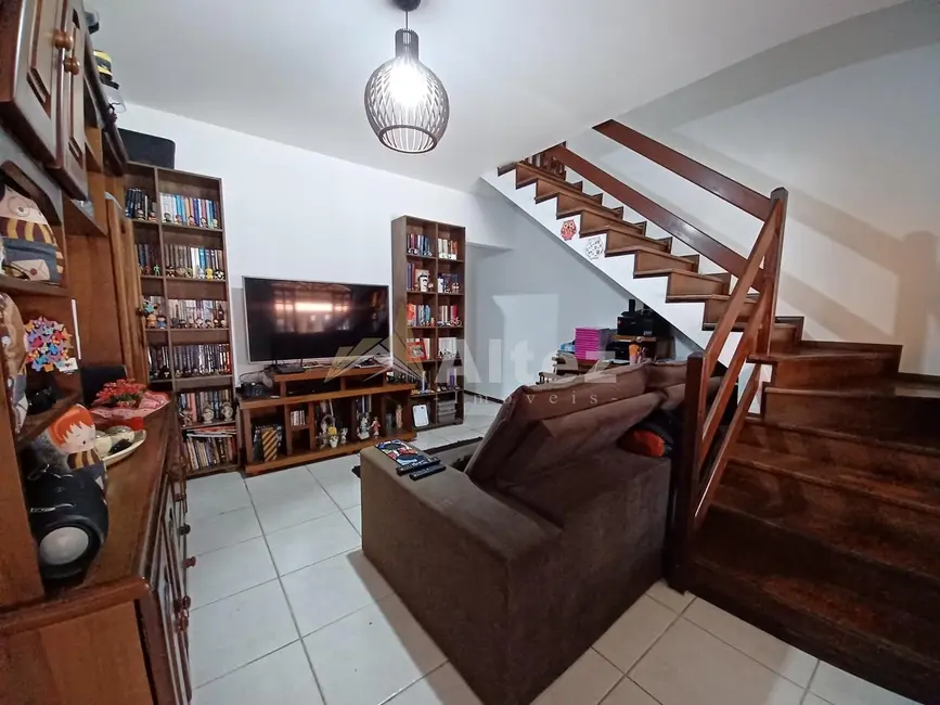 Casa de Condomínio com 2 quartos à venda, 76m2 em Parque São Luiz, Teresopolis - RJ - imagem 1 Foto 1 de Casa de Condomínio com 2 quartos à venda, 76m2 em Parque São Luiz, Teresopolis - RJ