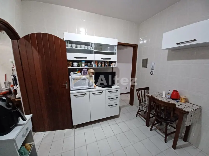 Casa de Condomínio com 2 quartos à venda, 76m2 em Parque São Luiz, Teresopolis - RJ - imagem 7 Foto 7 de Casa de Condomínio com 2 quartos à venda, 76m2 em Parque São Luiz, Teresopolis - RJ