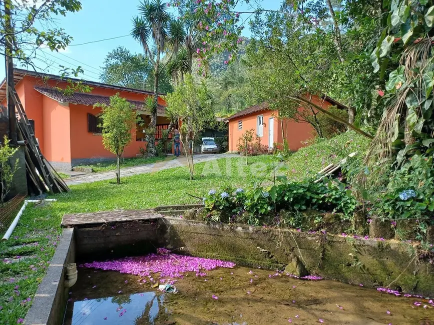 Foto 1 de Sítio / Rancho com 3 quartos à venda, 20000m2 em Albuquerque, Teresopolis - RJ