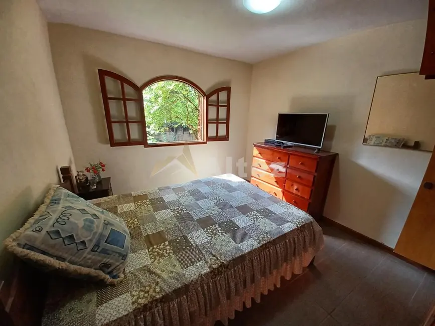 Sítio / Rancho com 3 quartos à venda, 20000m2 em Albuquerque, Teresopolis - RJ - imagem 9 Foto 9 de Sítio / Rancho com 3 quartos à venda, 20000m2 em Albuquerque, Teresopolis - RJ