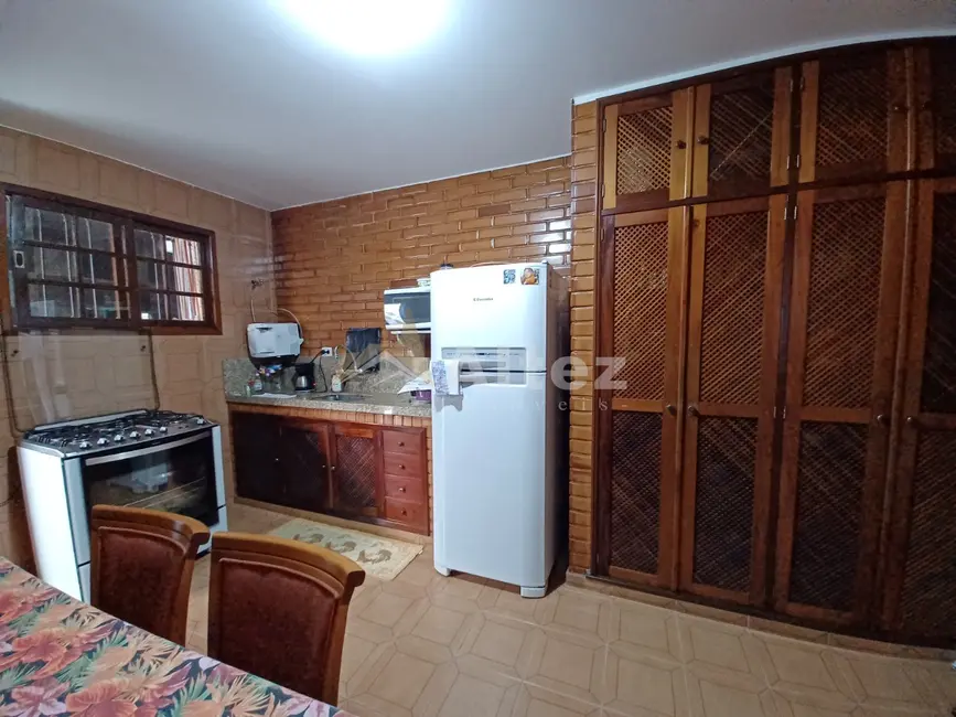 Foto 6 de Casa de Condomínio com 4 quartos à venda, 127m2 em Granja Guarani, Teresopolis - RJ