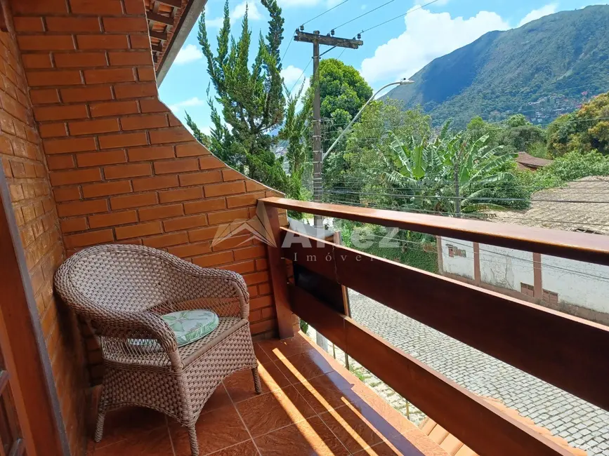 Foto 5 de Casa de Condomínio com 4 quartos à venda, 127m2 em Granja Guarani, Teresopolis - RJ