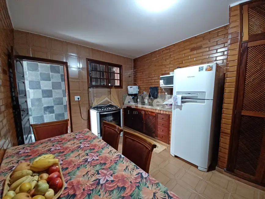 Foto 7 de Casa de Condomínio com 4 quartos à venda, 127m2 em Granja Guarani, Teresopolis - RJ