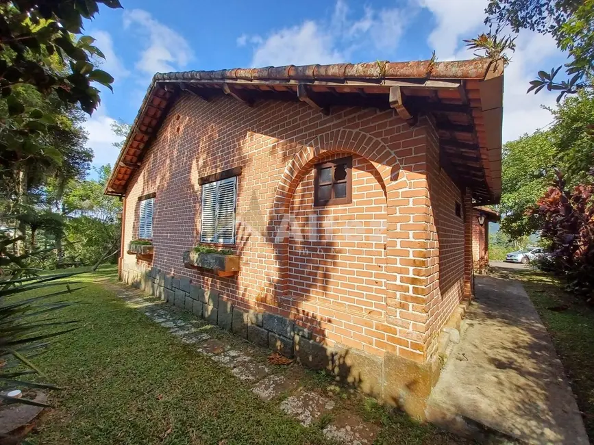 Sítio / Rancho com 4 quartos à venda, 10920m2 em Granja Guarani, Teresopolis - RJ - imagem 8 Foto 8 de Sítio / Rancho com 4 quartos à venda, 10920m2 em Granja Guarani, Teresopolis - RJ