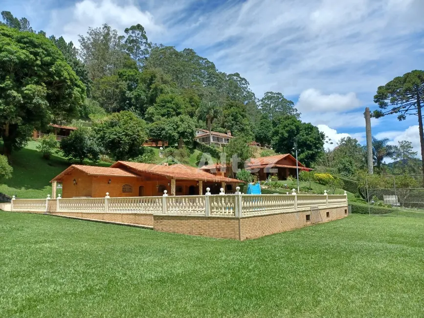 Foto 1 de Sítio / Rancho com 12 quartos à venda, 31000m2 em Teresopolis - RJ