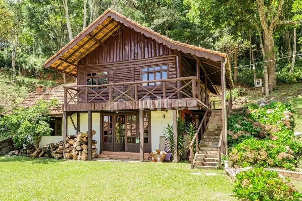 Foto 2 de Sítio / Rancho com 9 quartos à venda, 290400m2 em Campanha, Teresopolis - RJ