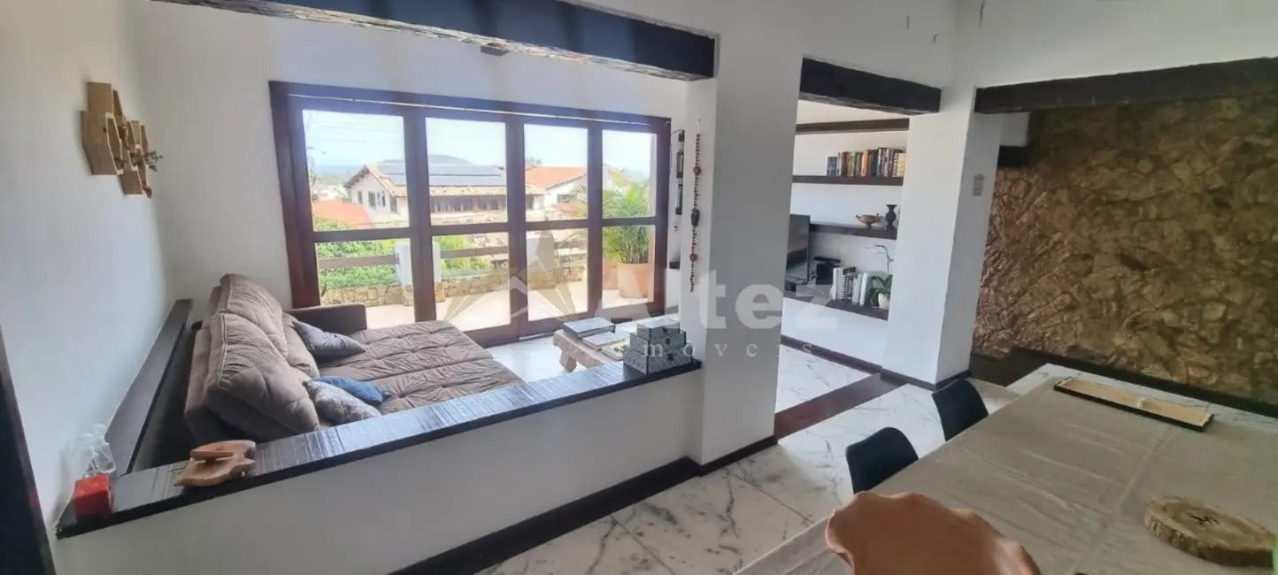 Foto 4 de Casa com 4 quartos à venda, 800m2 em Piratininga, Niteroi - RJ