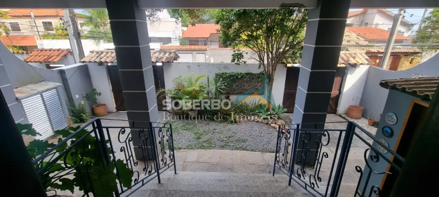 Foto 2 de Casa com 4 quartos à venda, 800m2 em Piratininga, Niteroi - RJ