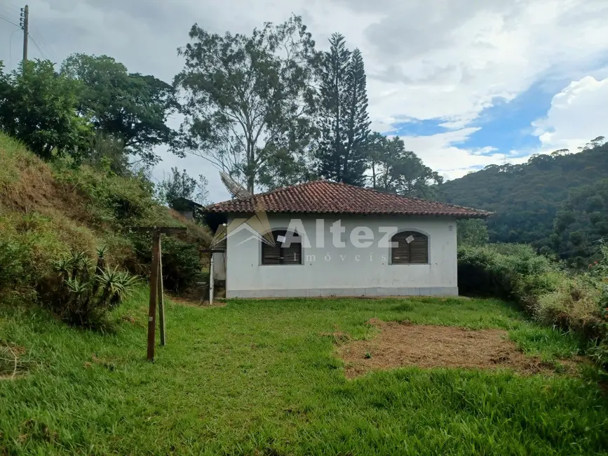 Sítio / Rancho com 3 quartos à venda, 16000m2 em Vargem Grande, Teresopolis - RJ - imagem 3 Foto 3 de Sítio / Rancho com 3 quartos à venda, 16000m2 em Vargem Grande, Teresopolis - RJ