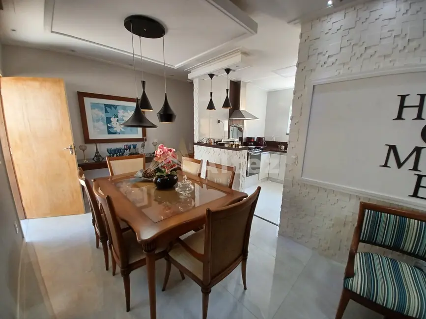 Casa de Condomínio com 2 quartos à venda, 110m2 em Parque do Imbui, Teresopolis - RJ - imagem 6 Foto 6 de Casa de Condomínio com 2 quartos à venda, 110m2 em Parque do Imbui, Teresopolis - RJ