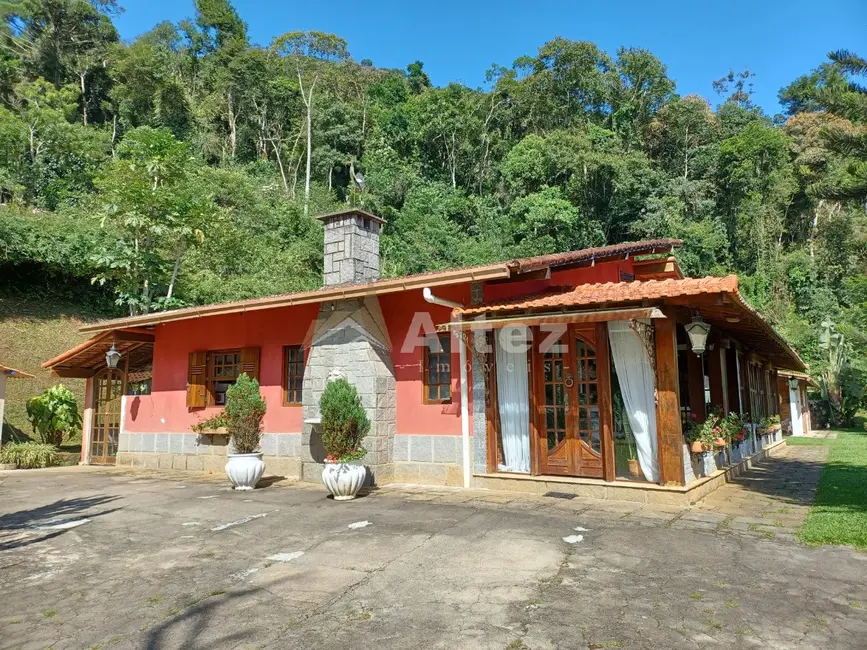 Casa com 4 quartos à venda, 5455m2 em Albuquerque, Teresopolis - RJ - imagem 3 Foto 3 de Casa com 4 quartos à venda, 5455m2 em Albuquerque, Teresopolis - RJ