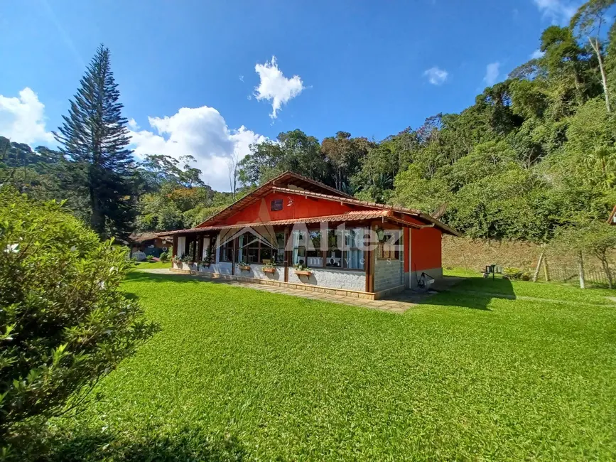 Casa com 4 quartos à venda, 5455m2 em Albuquerque, Teresopolis - RJ - imagem 8 Foto 8 de Casa com 4 quartos à venda, 5455m2 em Albuquerque, Teresopolis - RJ