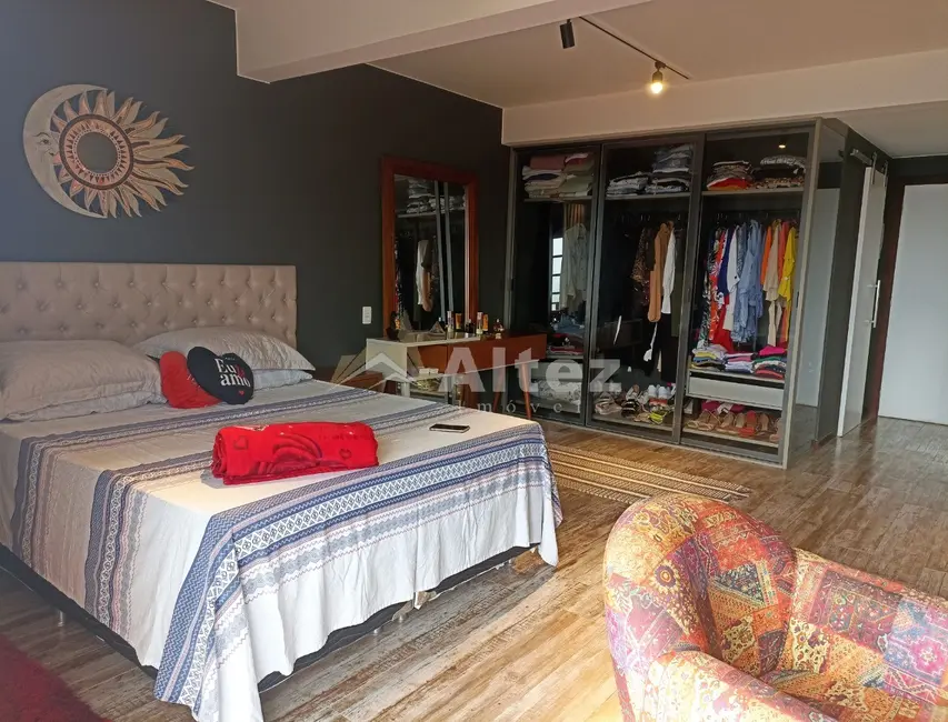Foto 1 de Apartamento com 1 quarto à venda, 58m2 em Golfe, Teresopolis - RJ