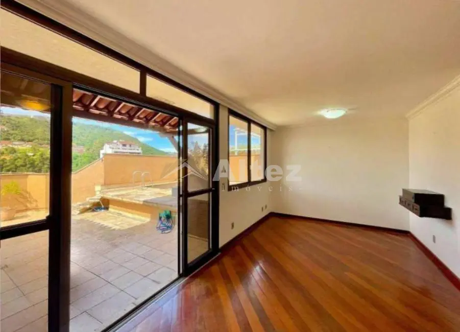 Foto 1 de Apartamento com 3 quartos à venda, 134m2 em Agriões, Teresopolis - RJ