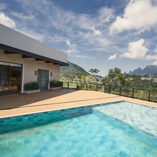 Foto 3 de Terreno / Lote à venda, 450m2 em Ermitage, Teresopolis - RJ