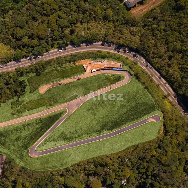 Foto 2 de Terreno / Lote à venda, 450m2 em Ermitage, Teresopolis - RJ