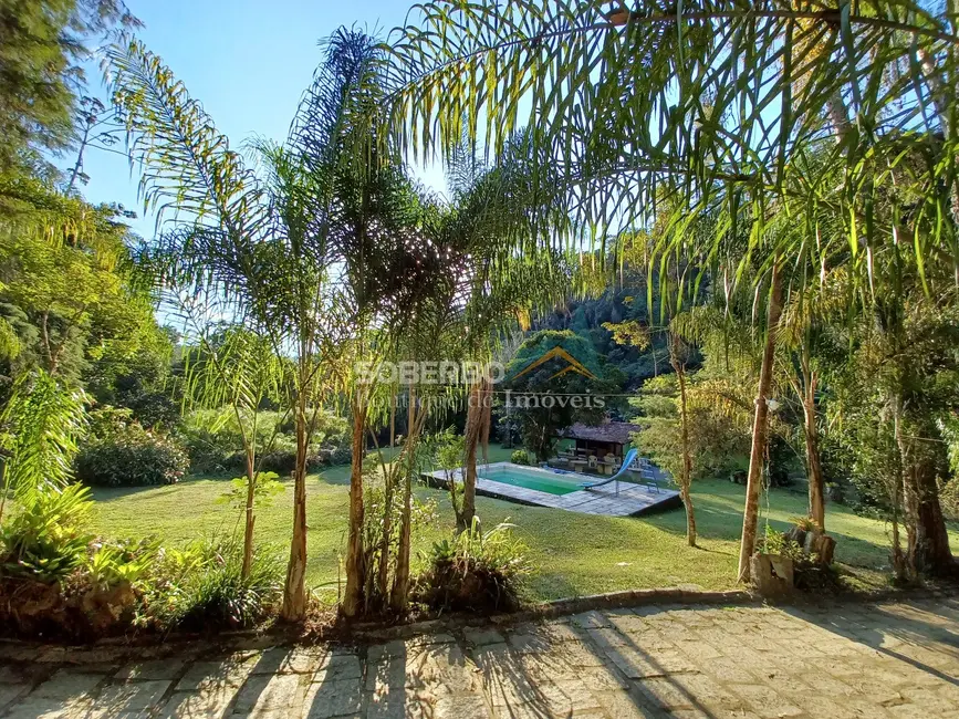 Foto 1 de Sítio / Rancho com 4 quartos à venda, 10000m2 em Teresopolis - RJ