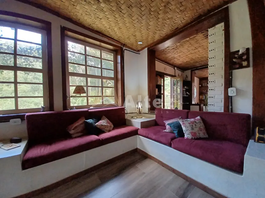 Foto 5 de Casa com 14 quartos à venda, 1700m2 em Albuquerque, Teresopolis - RJ