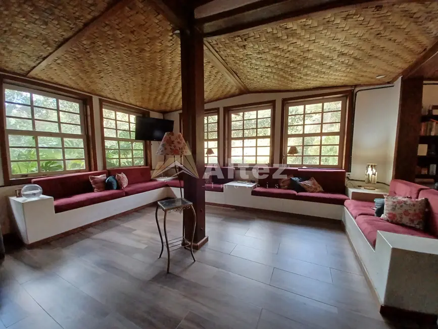 Foto 6 de Casa com 14 quartos à venda, 1700m2 em Albuquerque, Teresopolis - RJ