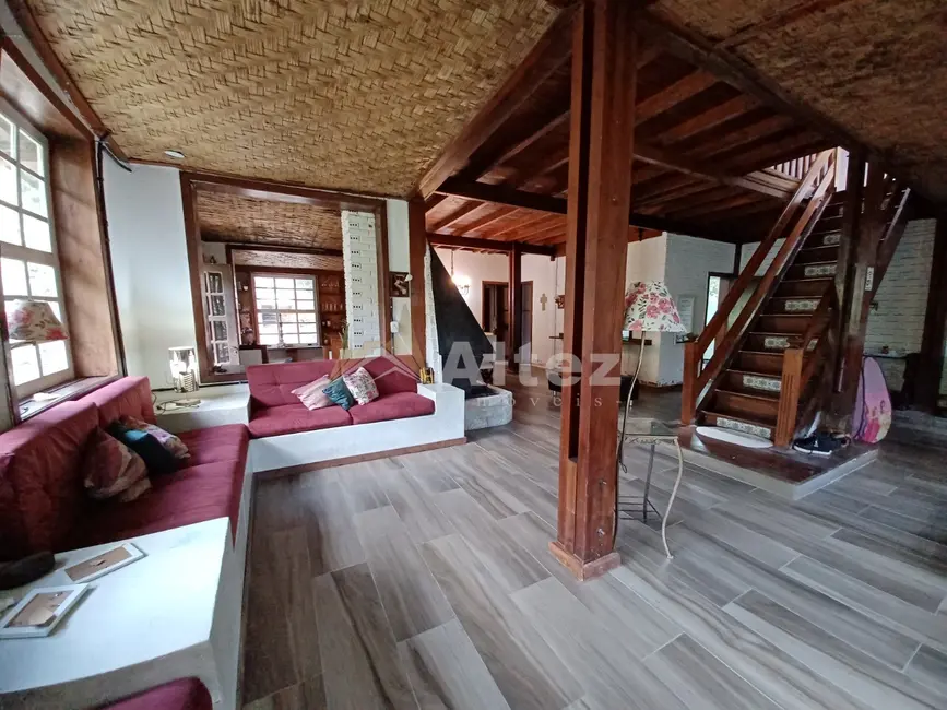 Foto 7 de Casa com 14 quartos à venda, 1700m2 em Albuquerque, Teresopolis - RJ