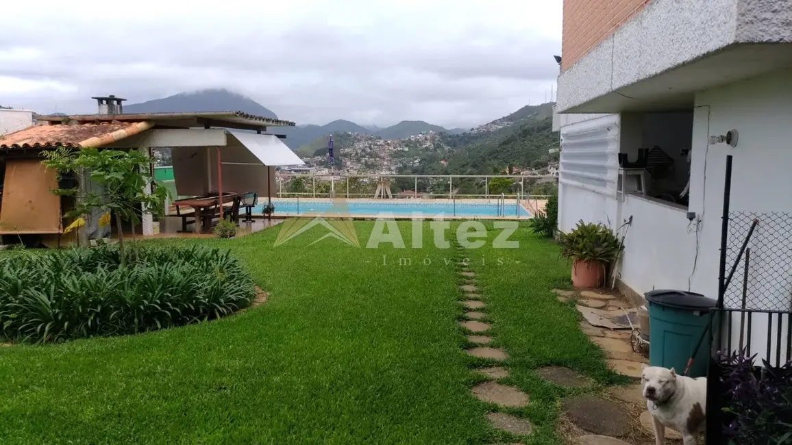 Casa com 3 quartos à venda, 1500m2 em Golfe, Teresopolis - RJ - imagem 3 Foto 3 de Casa com 3 quartos à venda, 1500m2 em Golfe, Teresopolis - RJ