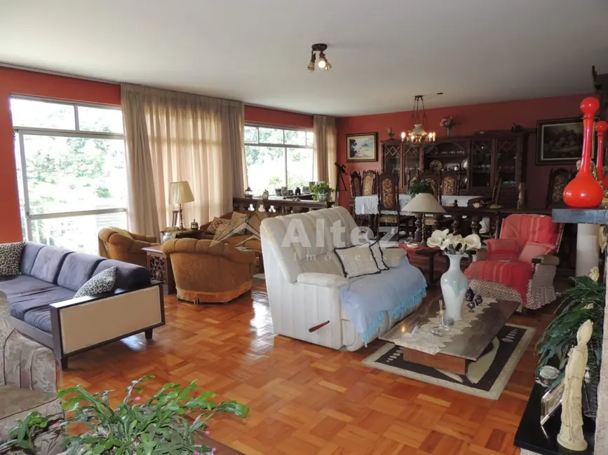 Casa com 3 quartos à venda, 1500m2 em Golfe, Teresopolis - RJ - imagem 7 Foto 7 de Casa com 3 quartos à venda, 1500m2 em Golfe, Teresopolis - RJ