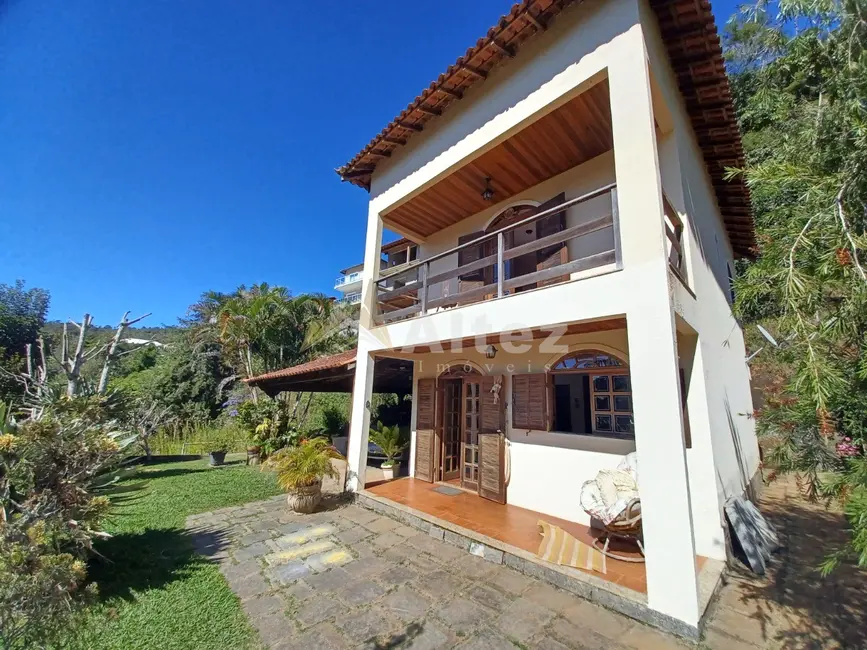 Casa com 2 quartos à venda, 150m2 em Albuquerque, Teresopolis - RJ - imagem 4 Foto 4 de Casa com 2 quartos à venda, 150m2 em Albuquerque, Teresopolis - RJ