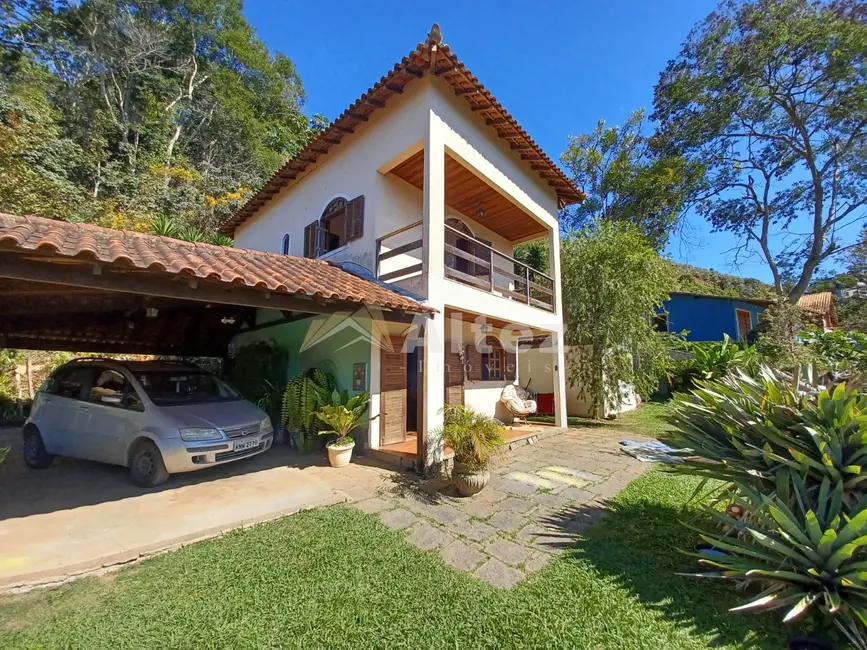 Casa com 2 quartos à venda, 150m2 em Albuquerque, Teresopolis - RJ - imagem 3 Foto 3 de Casa com 2 quartos à venda, 150m2 em Albuquerque, Teresopolis - RJ