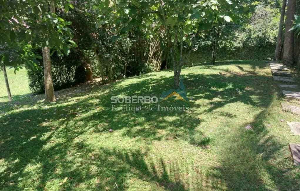 Casa com 6 quartos à venda, 379m2 em Albuquerque, Teresopolis - RJ - imagem 3 Foto 3 de Casa com 6 quartos à venda, 379m2 em Albuquerque, Teresopolis - RJ