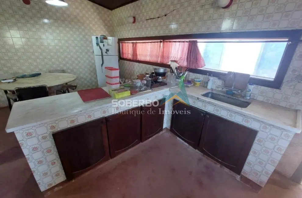 Casa com 6 quartos à venda, 379m2 em Albuquerque, Teresopolis - RJ - imagem 9 Foto 9 de Casa com 6 quartos à venda, 379m2 em Albuquerque, Teresopolis - RJ