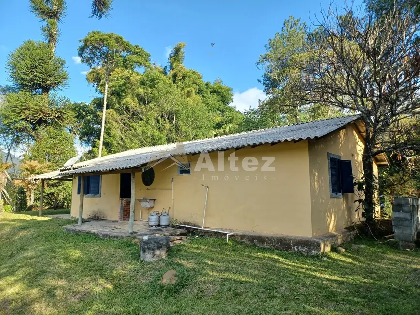 Sítio / Rancho com 6 quartos à venda, 544500m2 em São Geraldo, Nova Friburgo - RJ - imagem 3 Foto 3 de Sítio / Rancho com 6 quartos à venda, 544500m2 em São Geraldo, Nova Friburgo - RJ