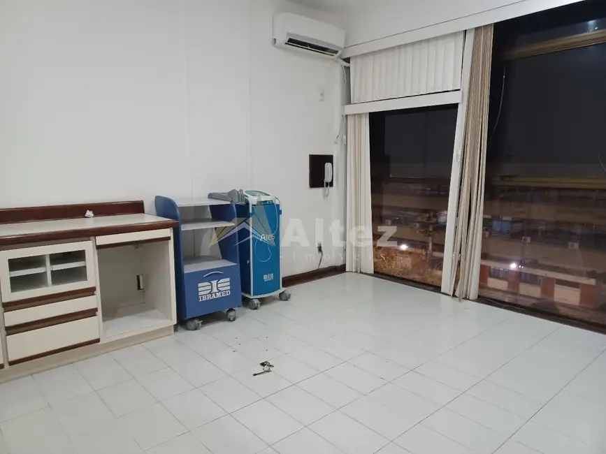 Sala Comercial à venda, 41m2 em Várzea, Teresopolis - RJ - imagem 6 Foto 6 de Sala Comercial à venda, 41m2 em Várzea, Teresopolis - RJ