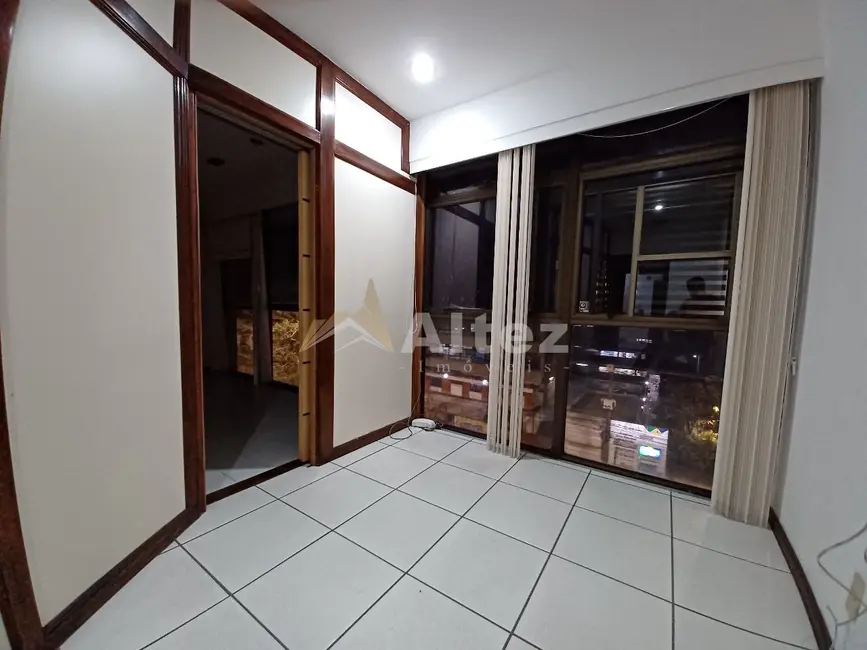 Sala Comercial à venda, 41m2 em Várzea, Teresopolis - RJ - imagem 8 Foto 8 de Sala Comercial à venda, 41m2 em Várzea, Teresopolis - RJ